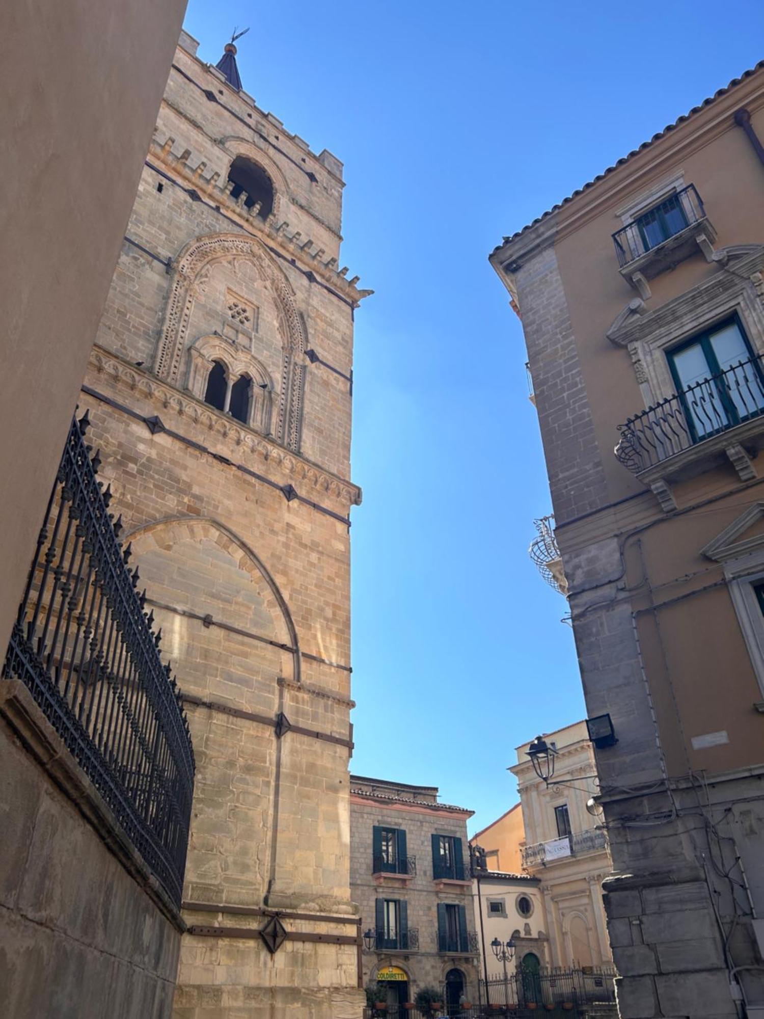 Elegante Appartamento Privato In Palazzo Storico Del XVIII - Pieno Centro Nicosia Exterior foto